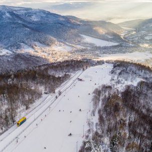 Kolej PKL Góra Żar zimą